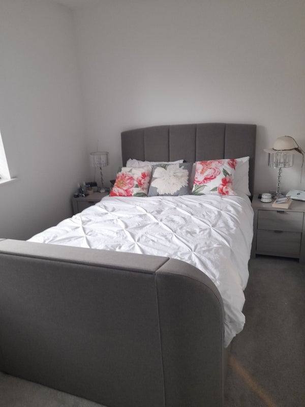 Room Stryd Elai in Cardiff