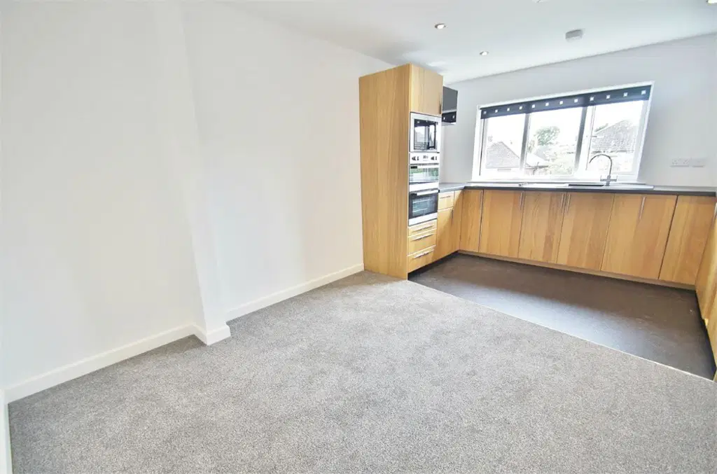 Flat Collingwood Avenue in Rugby