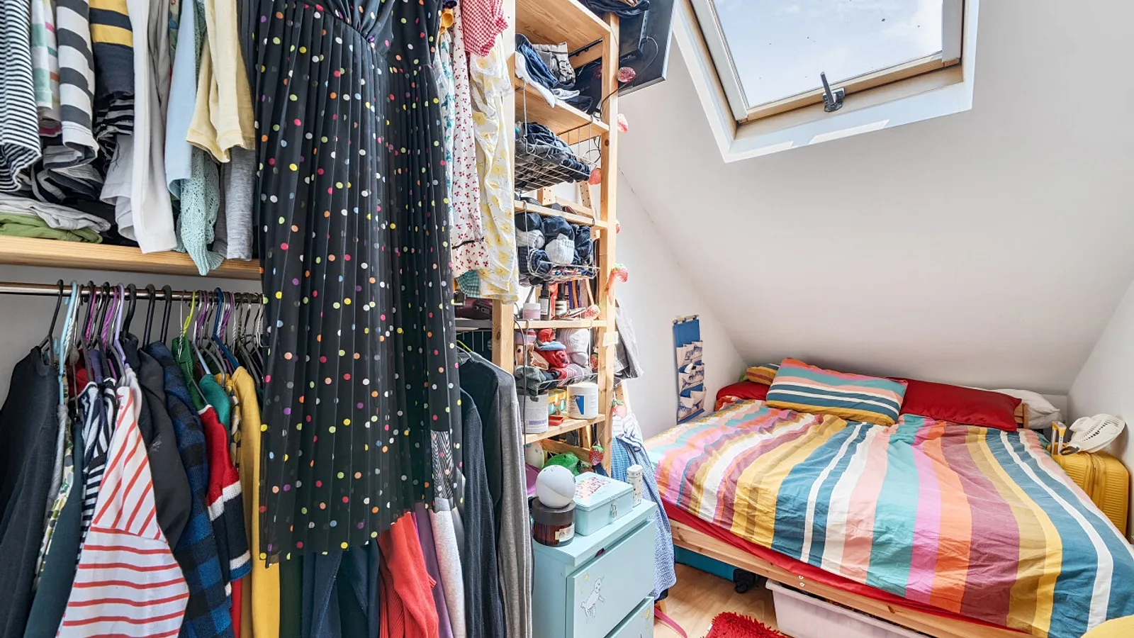 Flat Fairbridge Road in Greater London
