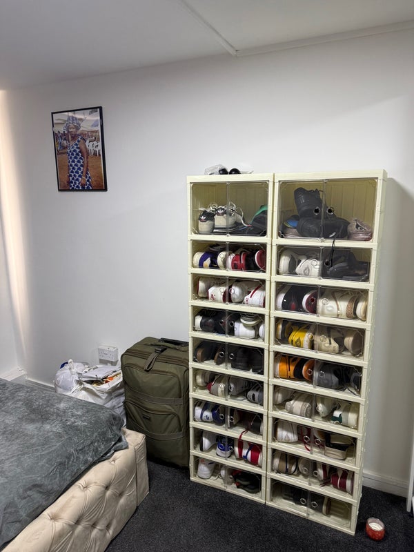 Room Paddington Close in Salford