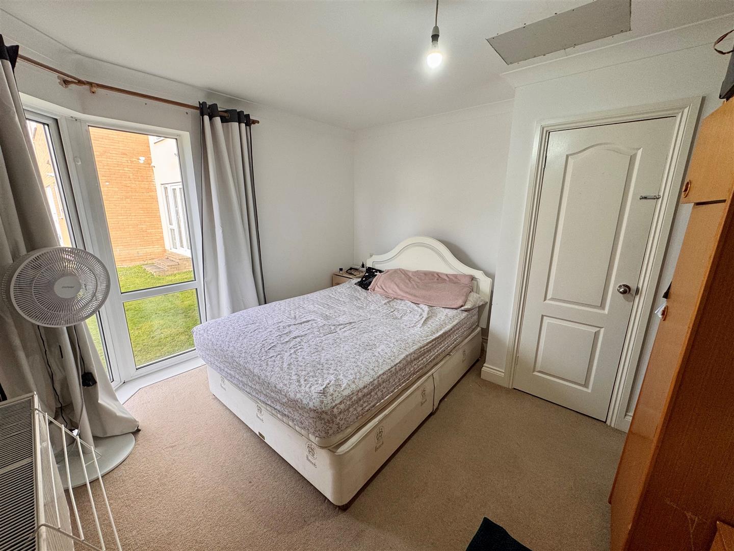 Flat Claremont Road in Southend-on-Sea