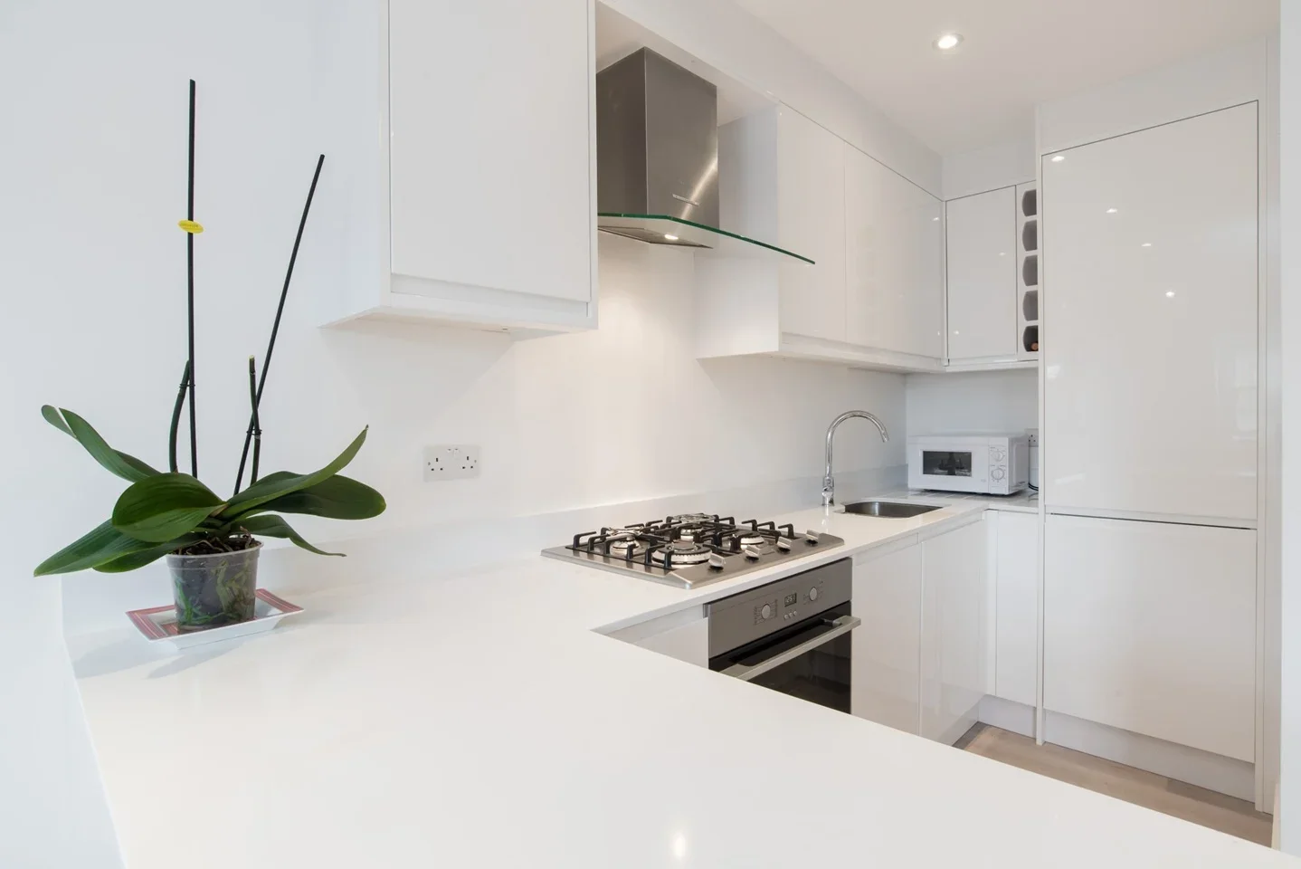 Flat Kennington Road in Greater London