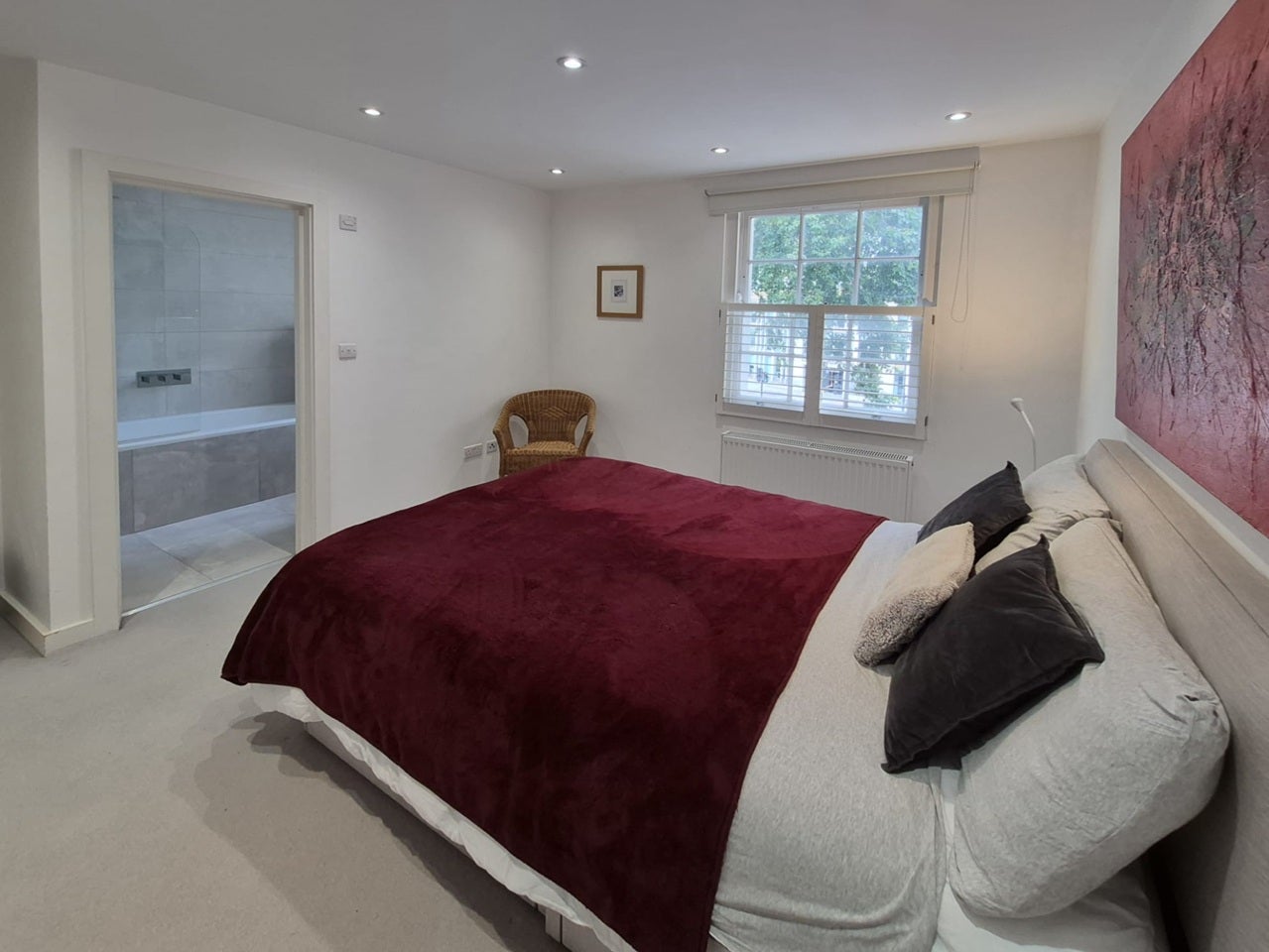 Flat Kennington Road in Greater London