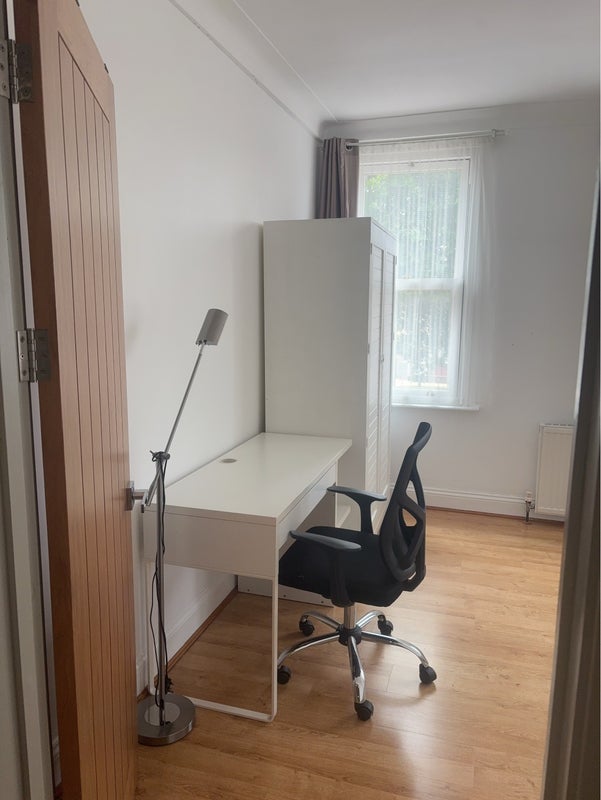 Room Godson Road in Greater London