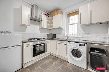 Flat Transept Street in City of Westminster