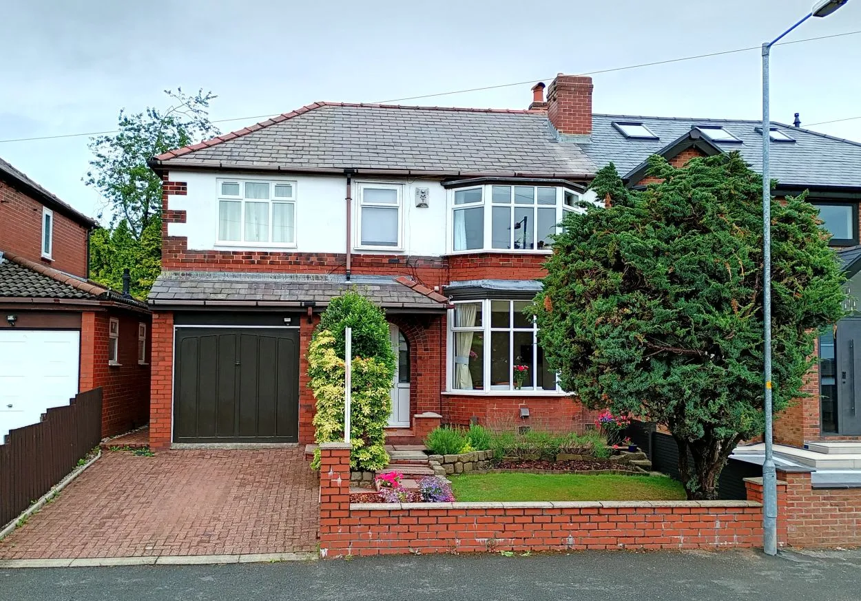 House Verdure Avenue in Bolton