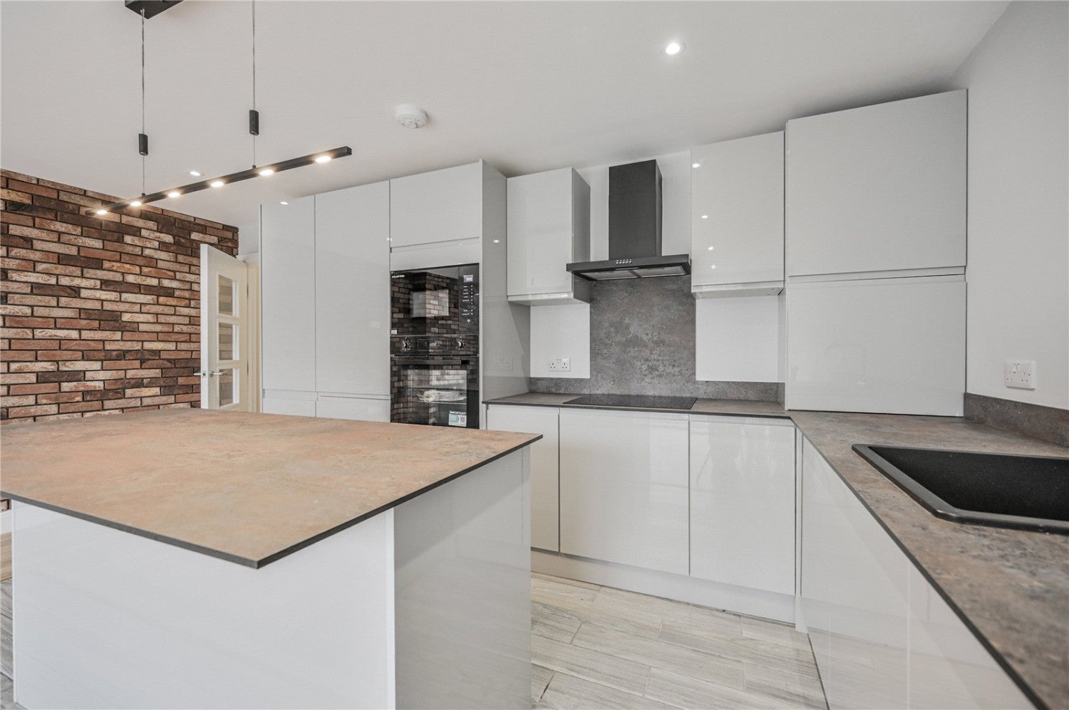 Flat Marlborough Road in Greater London