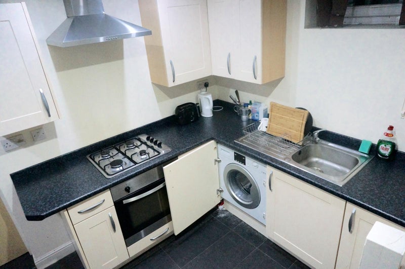 Room Corkland Road in Manchester