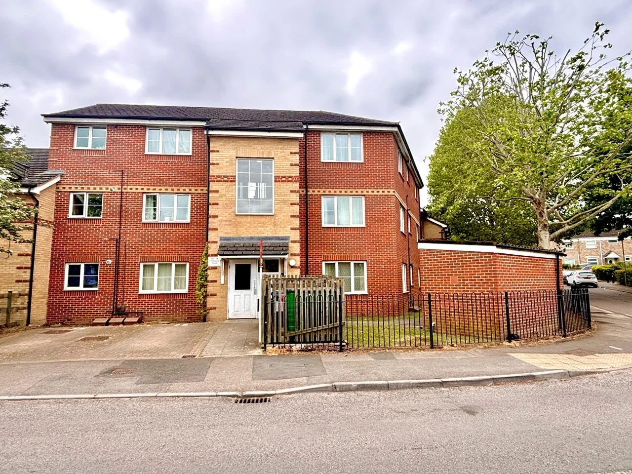 Flat Fettiplace Road in Oxford