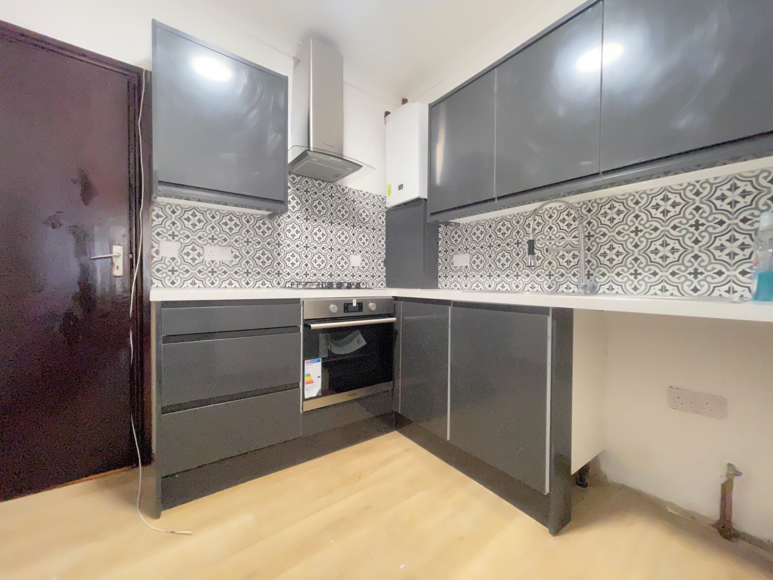 Flat Harehills Lane in Leeds