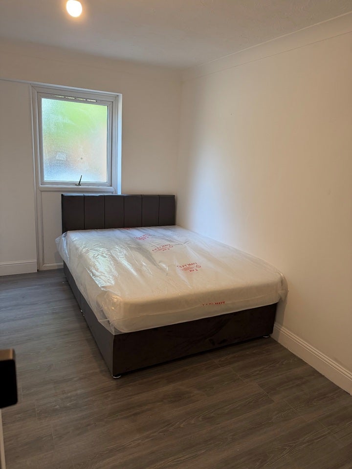 Room Malyons Place in Basildon