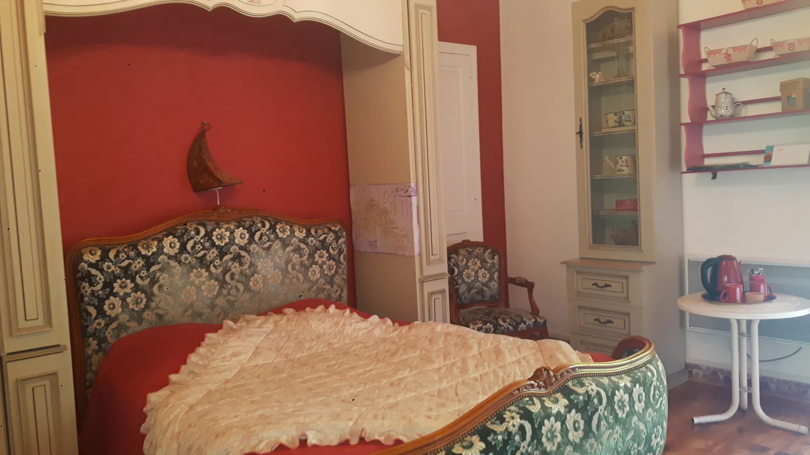 Room Rue de la Roche in Donzère