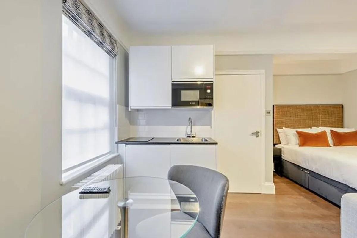 Flat Fulham Road in Greater London