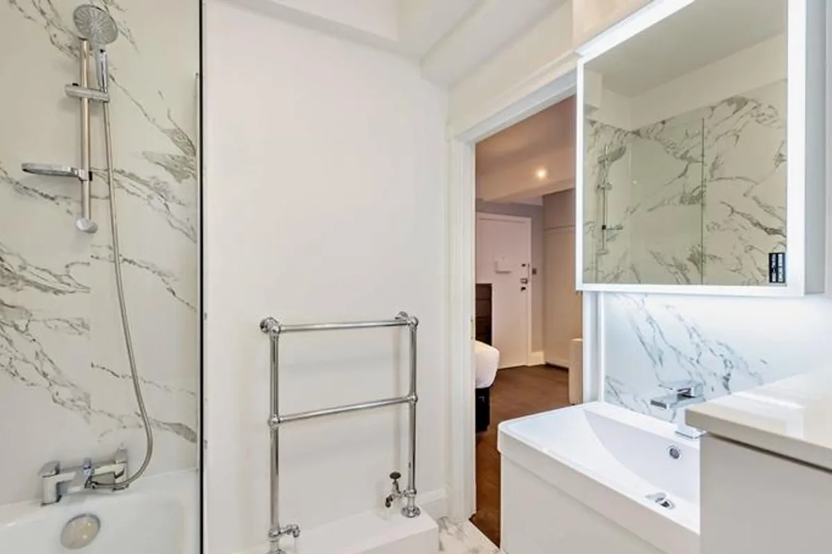 Flat Fulham Road in Greater London