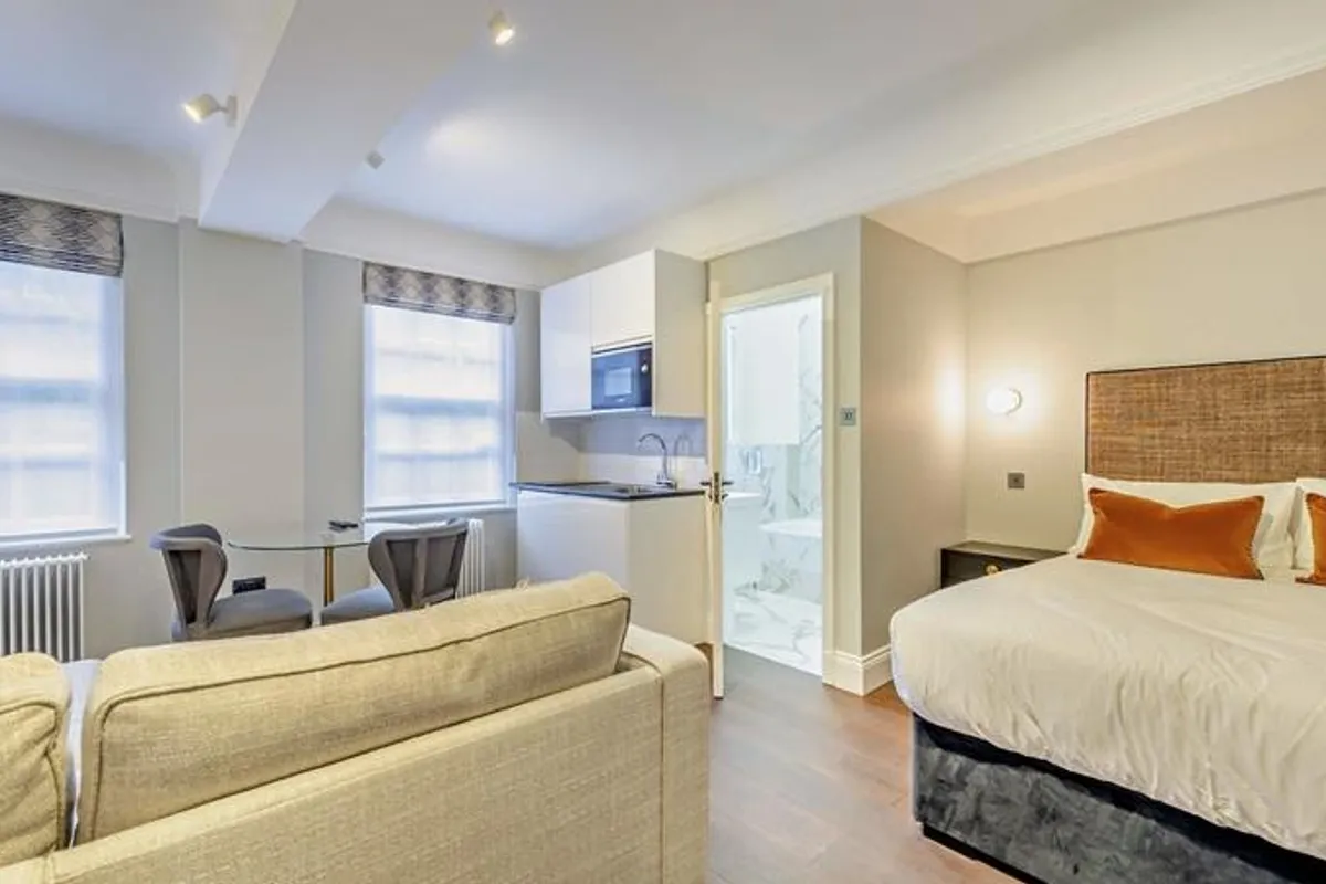 Flat Fulham Road in Greater London
