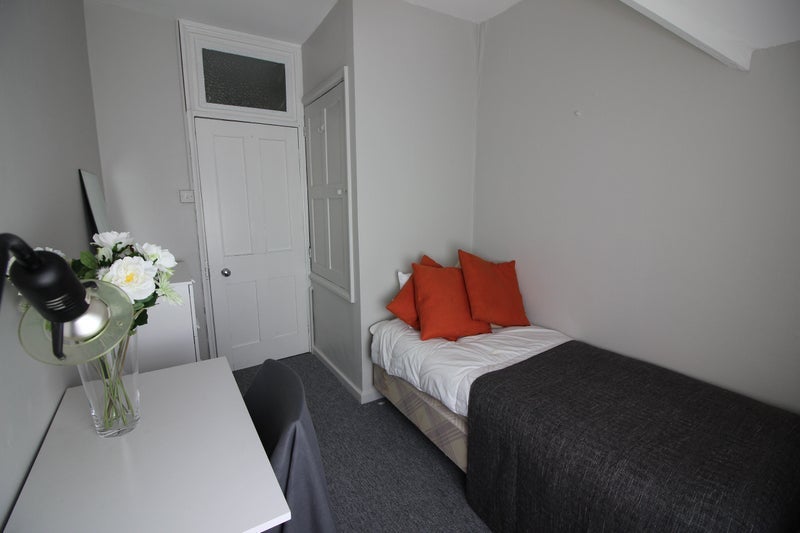 Flat Central Hill in Greater London