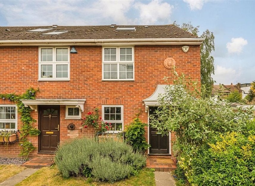 House Temple Road in Greater London