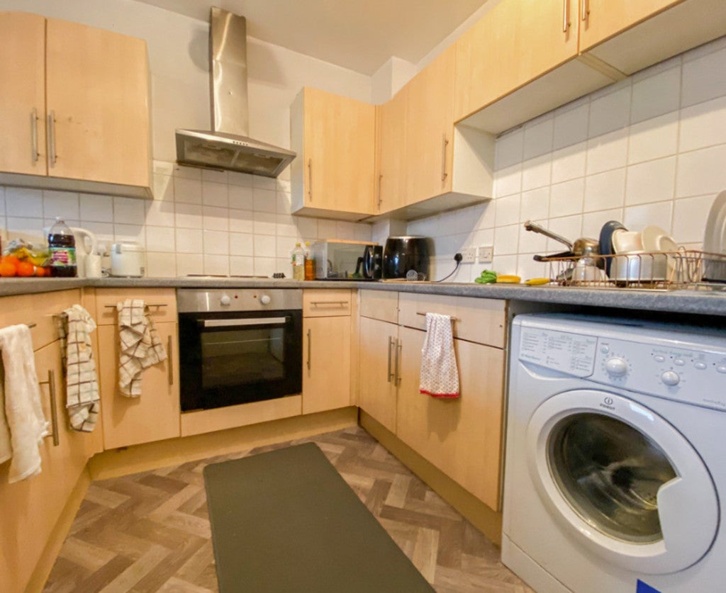 Flat Radford Road in Nottingham