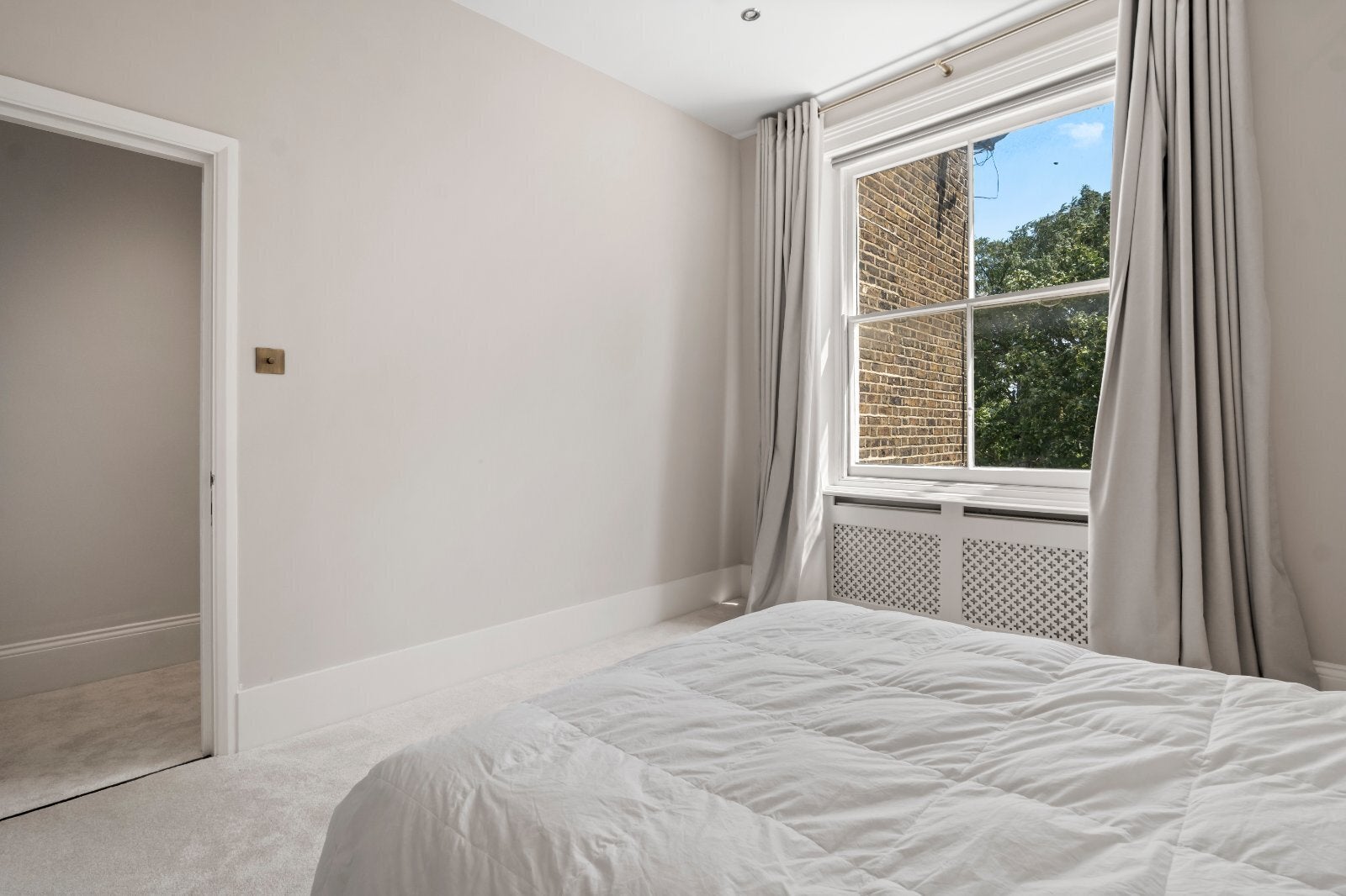 Flat Sutherland Avenue in City of Westminster