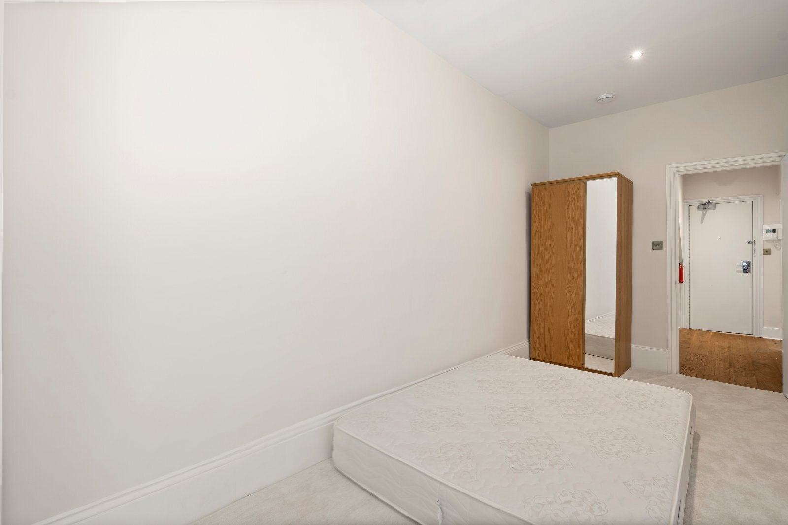 Flat Sutherland Avenue in City of Westminster