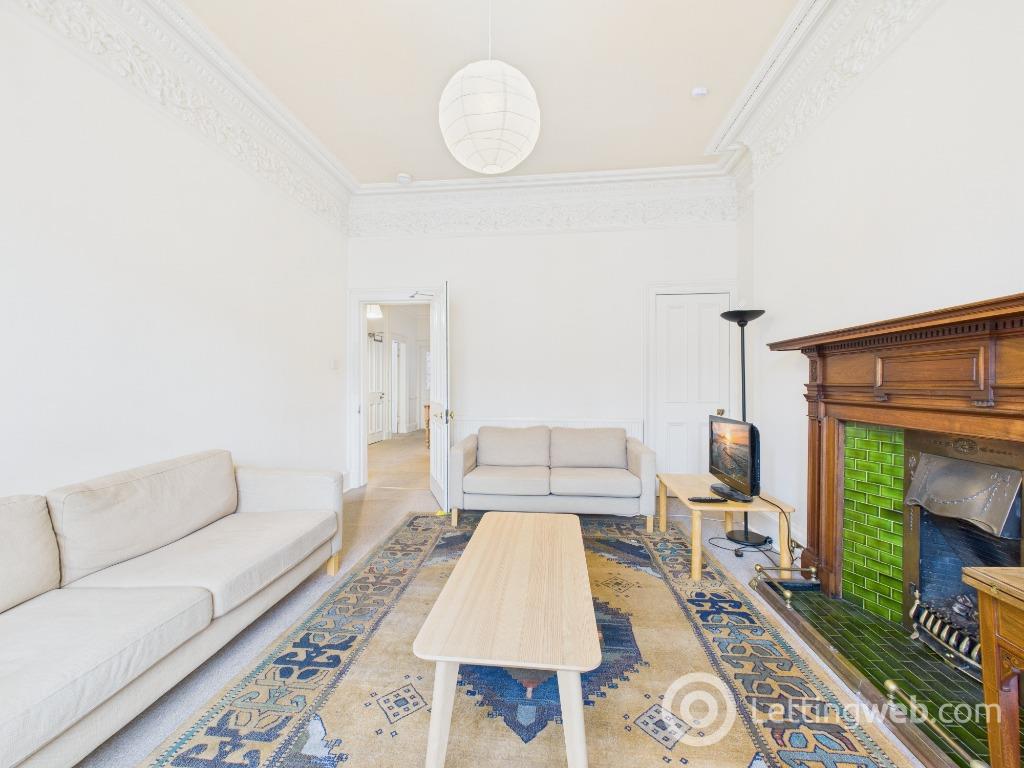 Flat Arden Street in City of Edinburgh