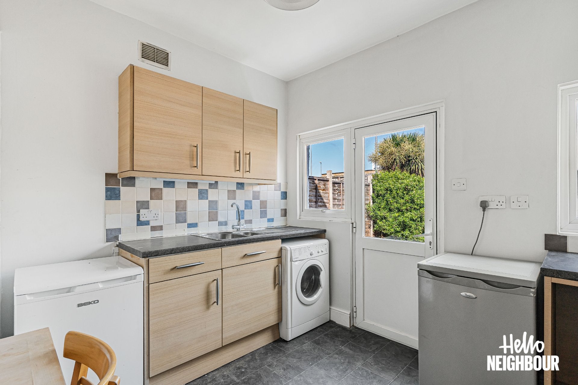 Flat Finborough Road in Greater London