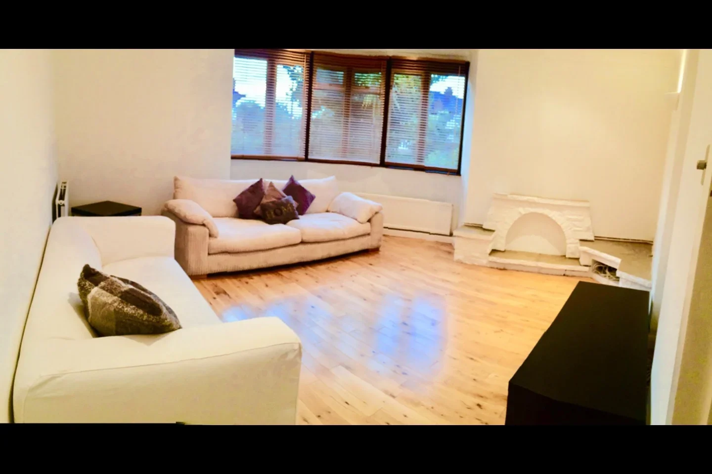 Room Alexandra Avenue in Greater London