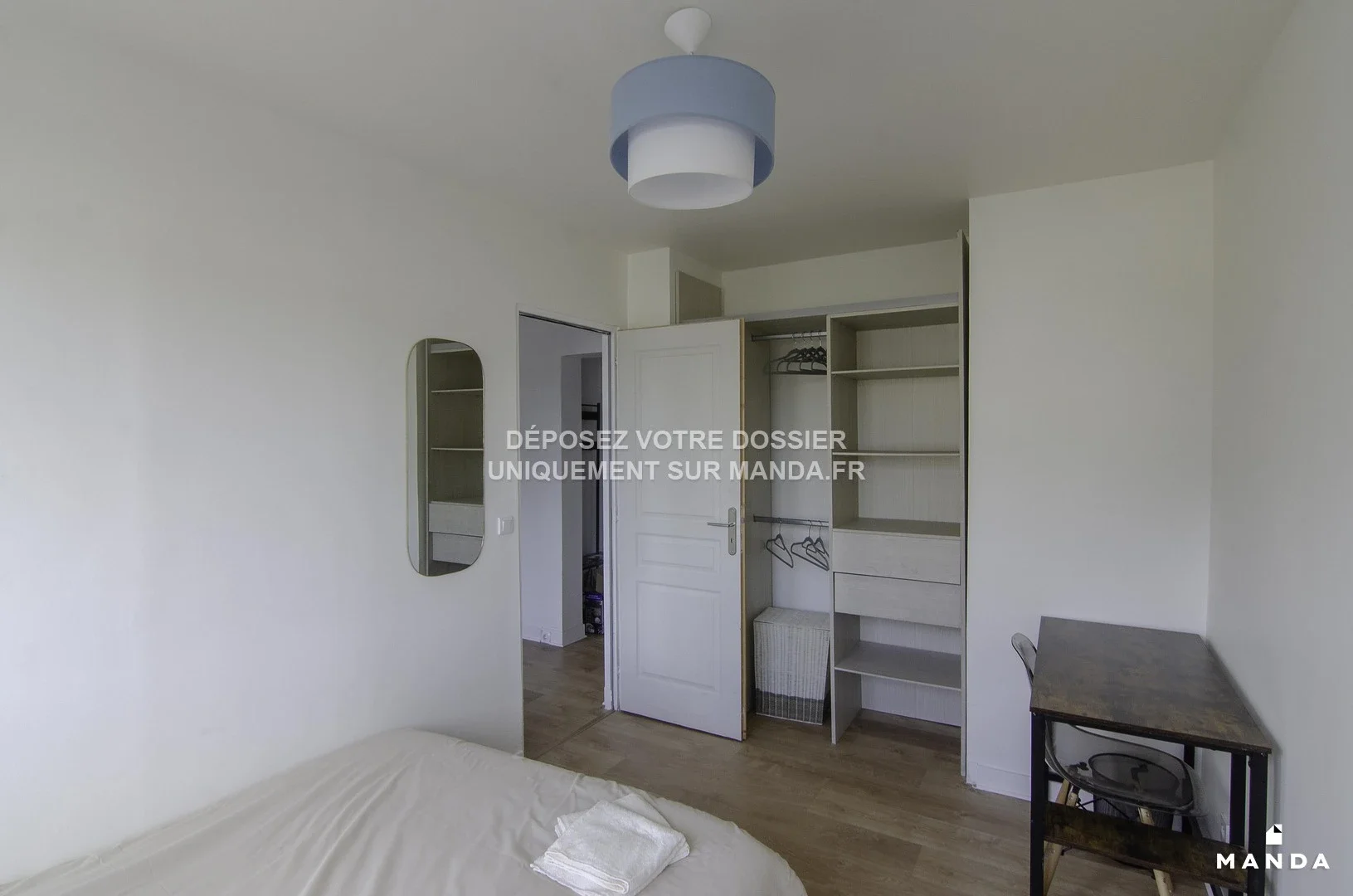 Chambre Rue Lavoisier à Houilles