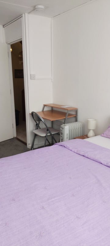 Room Beaconsfield Road in Greater London