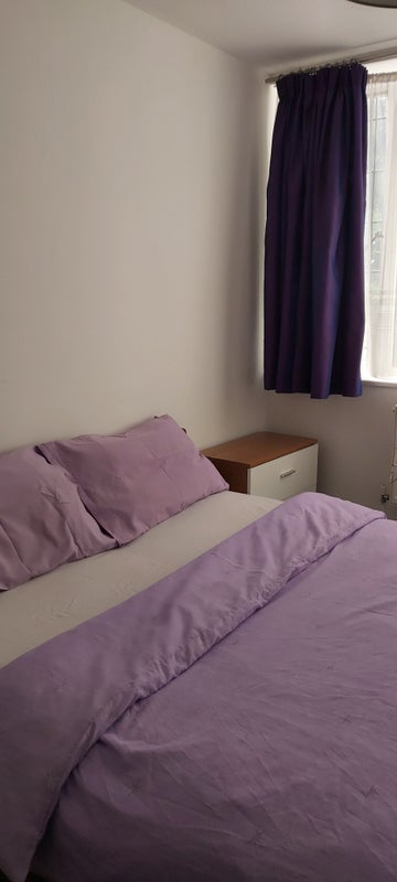 Room Beaconsfield Road in Greater London
