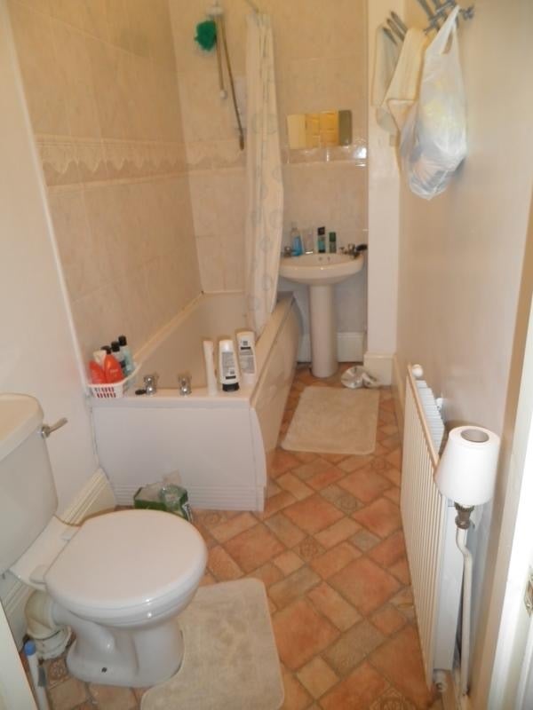 Flat Simonside Terrace in Newcastle upon Tyne