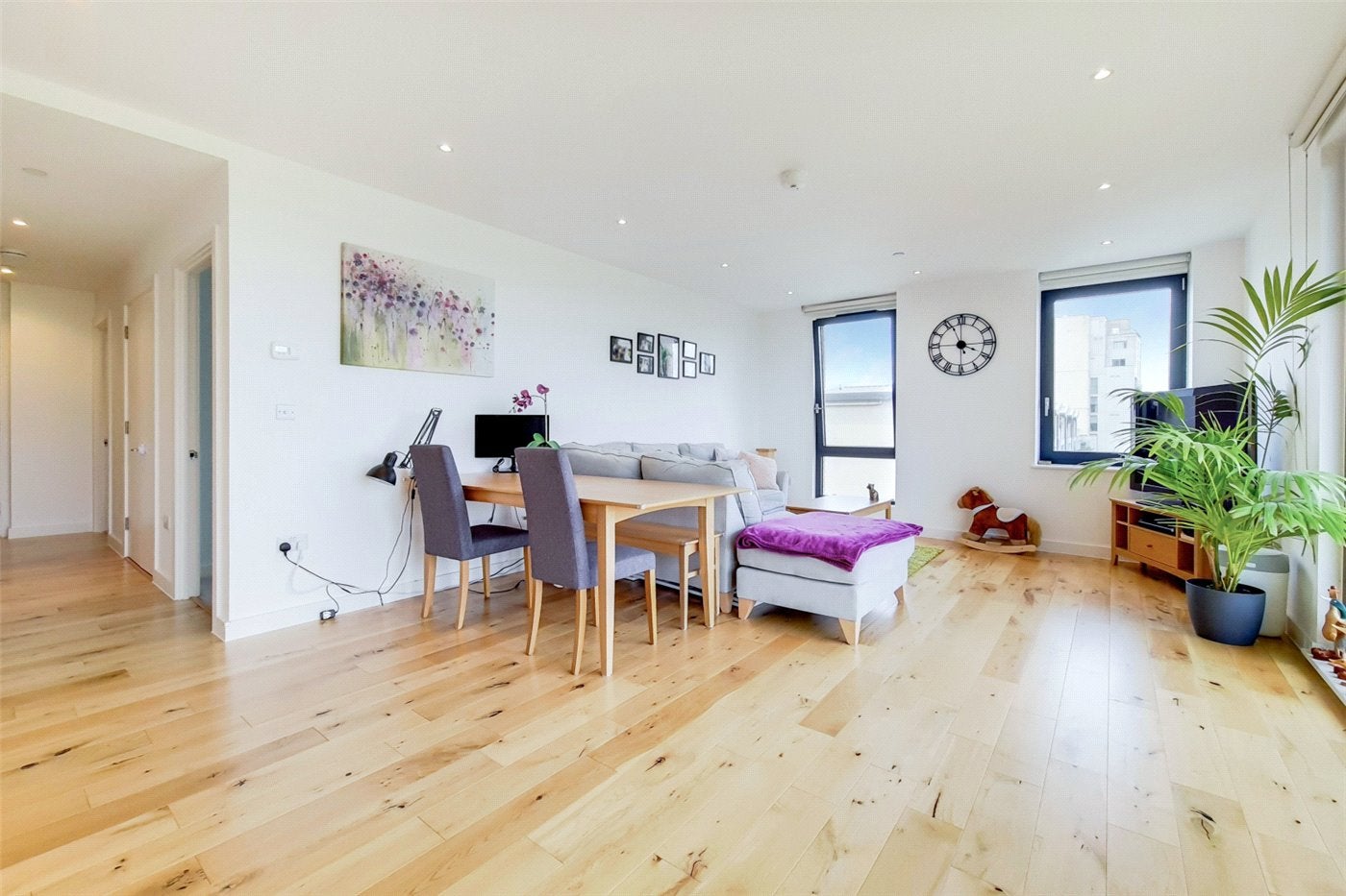 Flat Palmers Road in Greater London