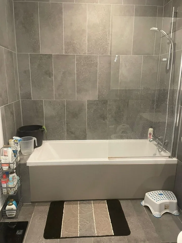 Room Eve Road in Greater London
