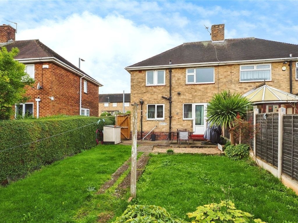 House Southchurch Drive in Nottingham