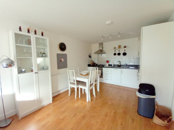 Flat Grosvenor Way in London