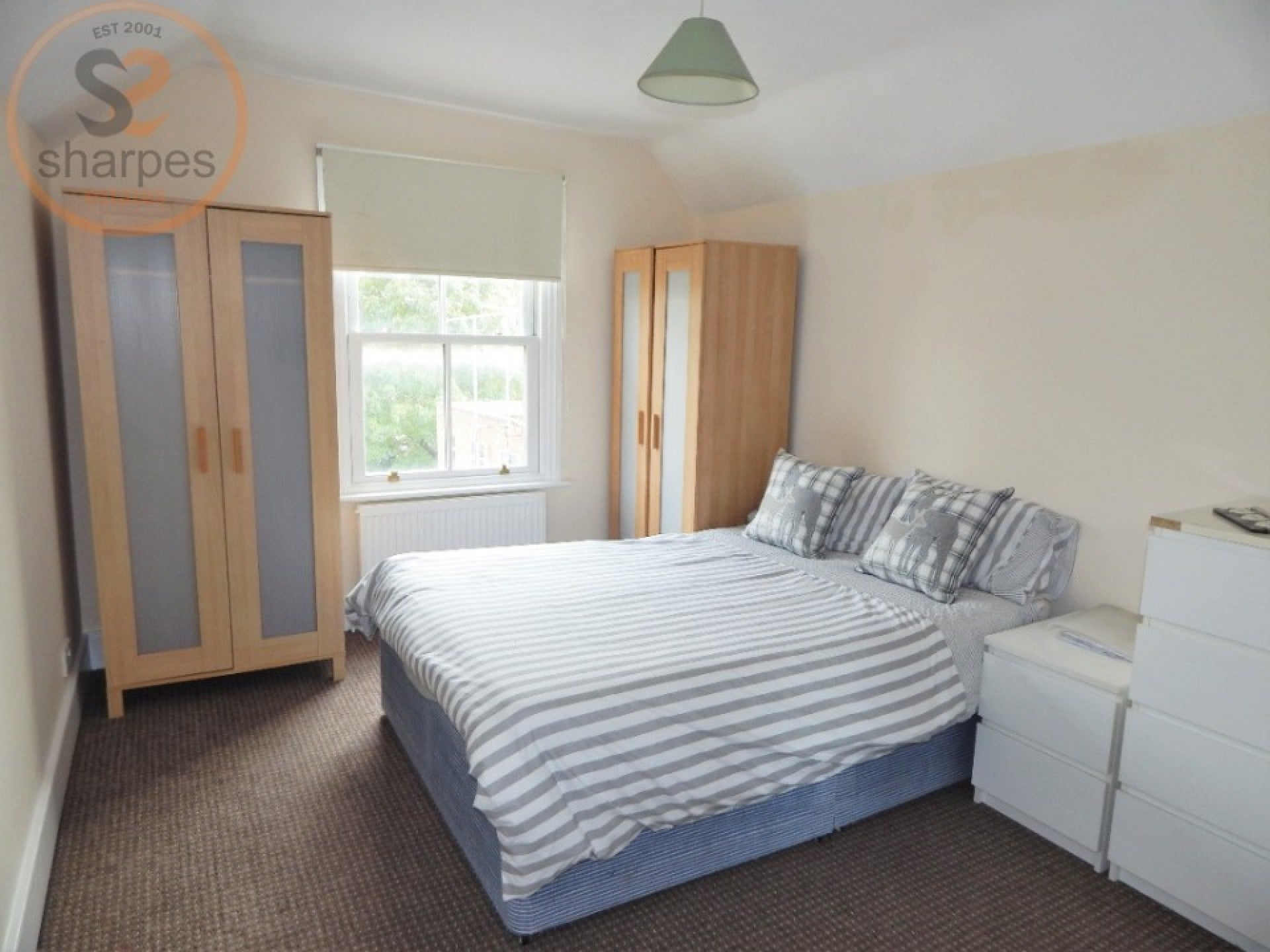 Flat Merton Road in Greater London