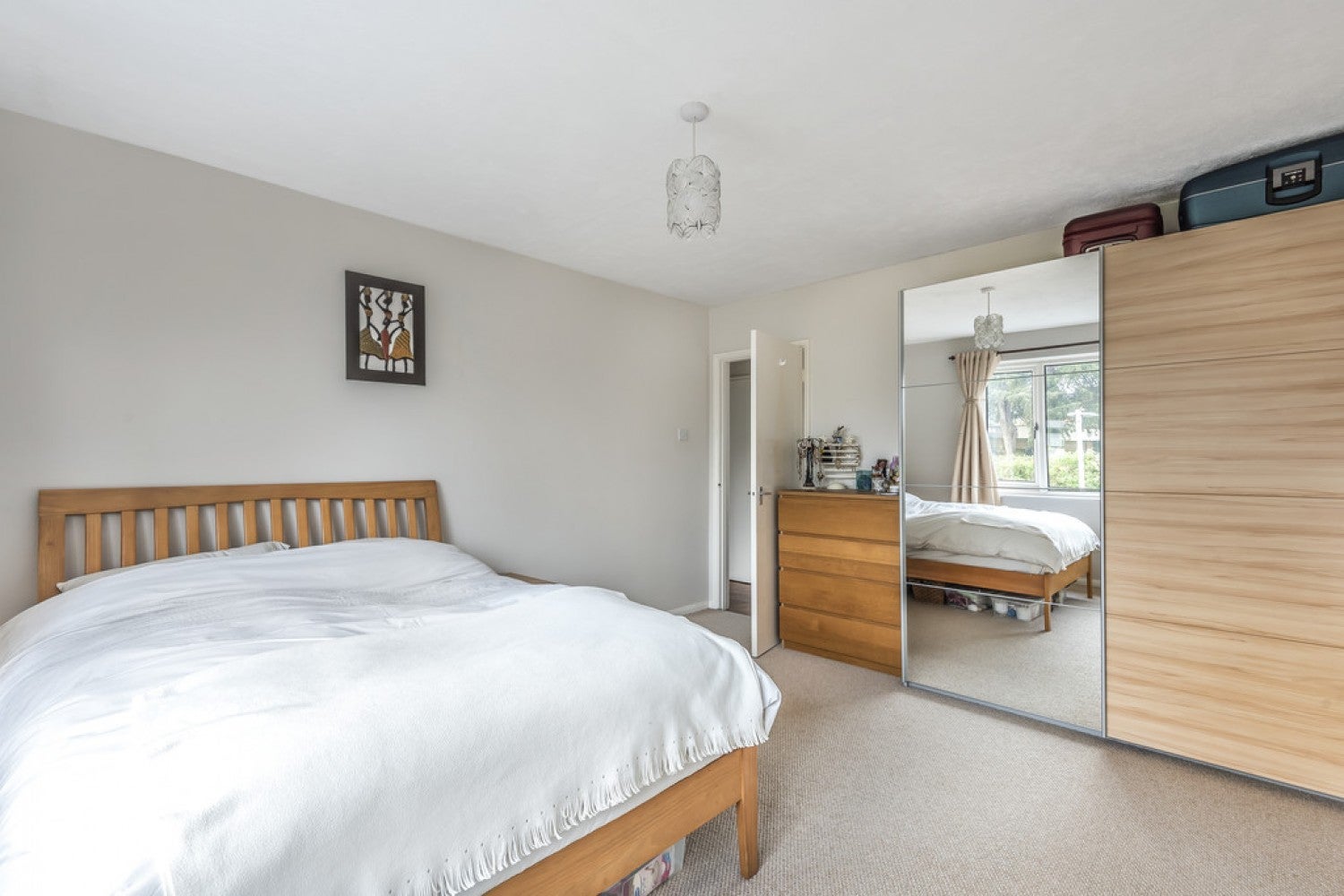 Flat Tanhouse Lane in Wokingham