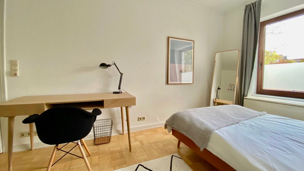 Zimmer Sierichstraße in Hamburg