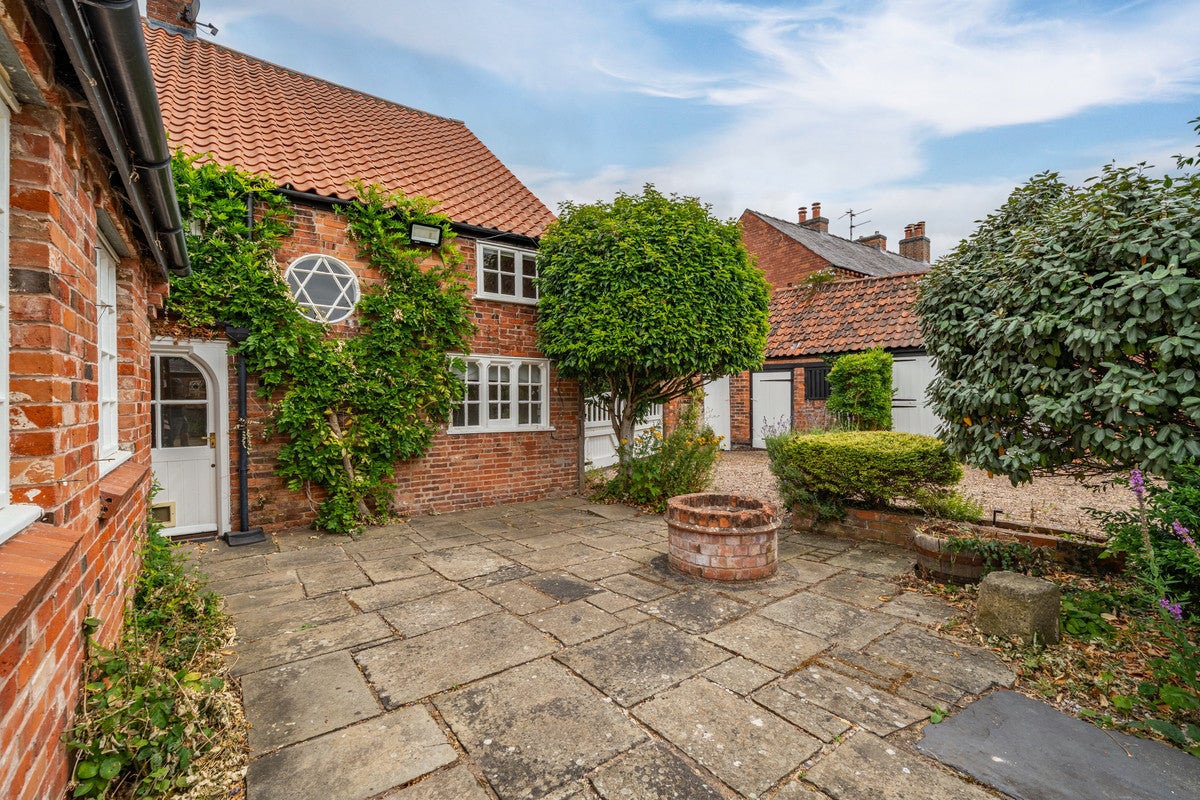 House Main Street in Rushcliffe