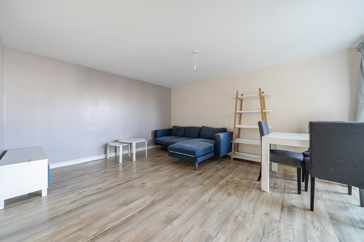Flat Glaisher Street in Greater London