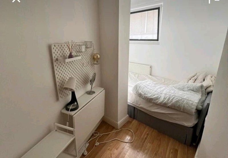 Room Central Place in Greater London