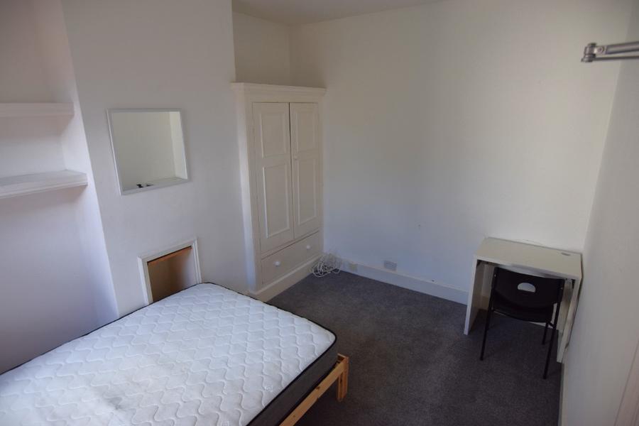 Room Stimpson Avenue in Northampton