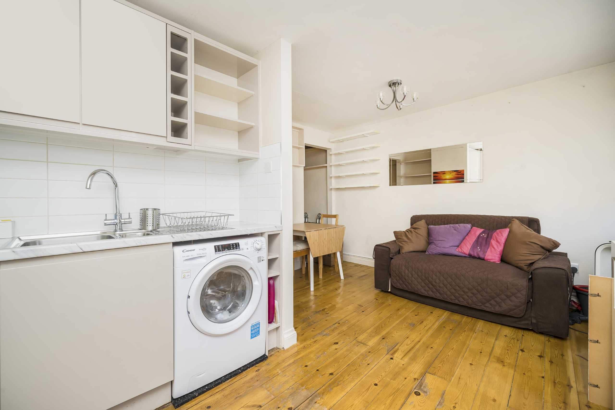 Flat Burton Street in Greater London