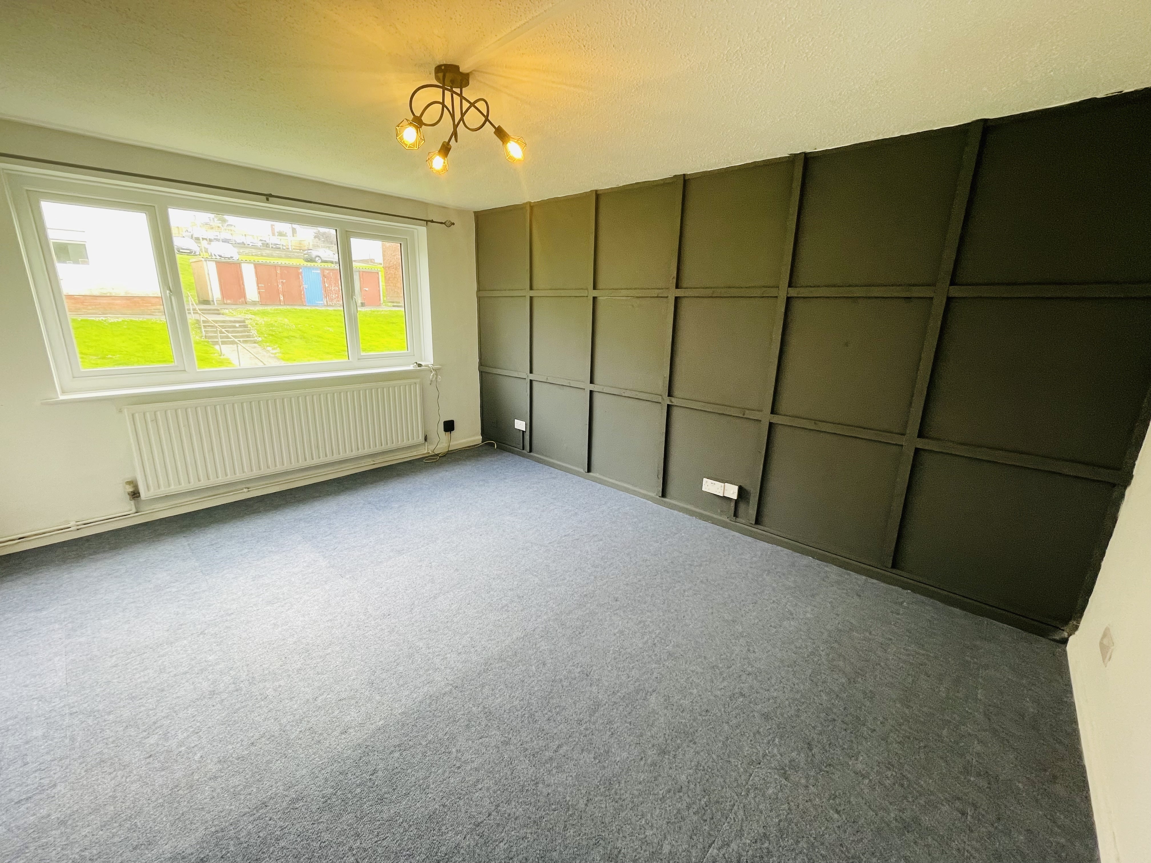Flat Peregrine Close in Haverfordwest