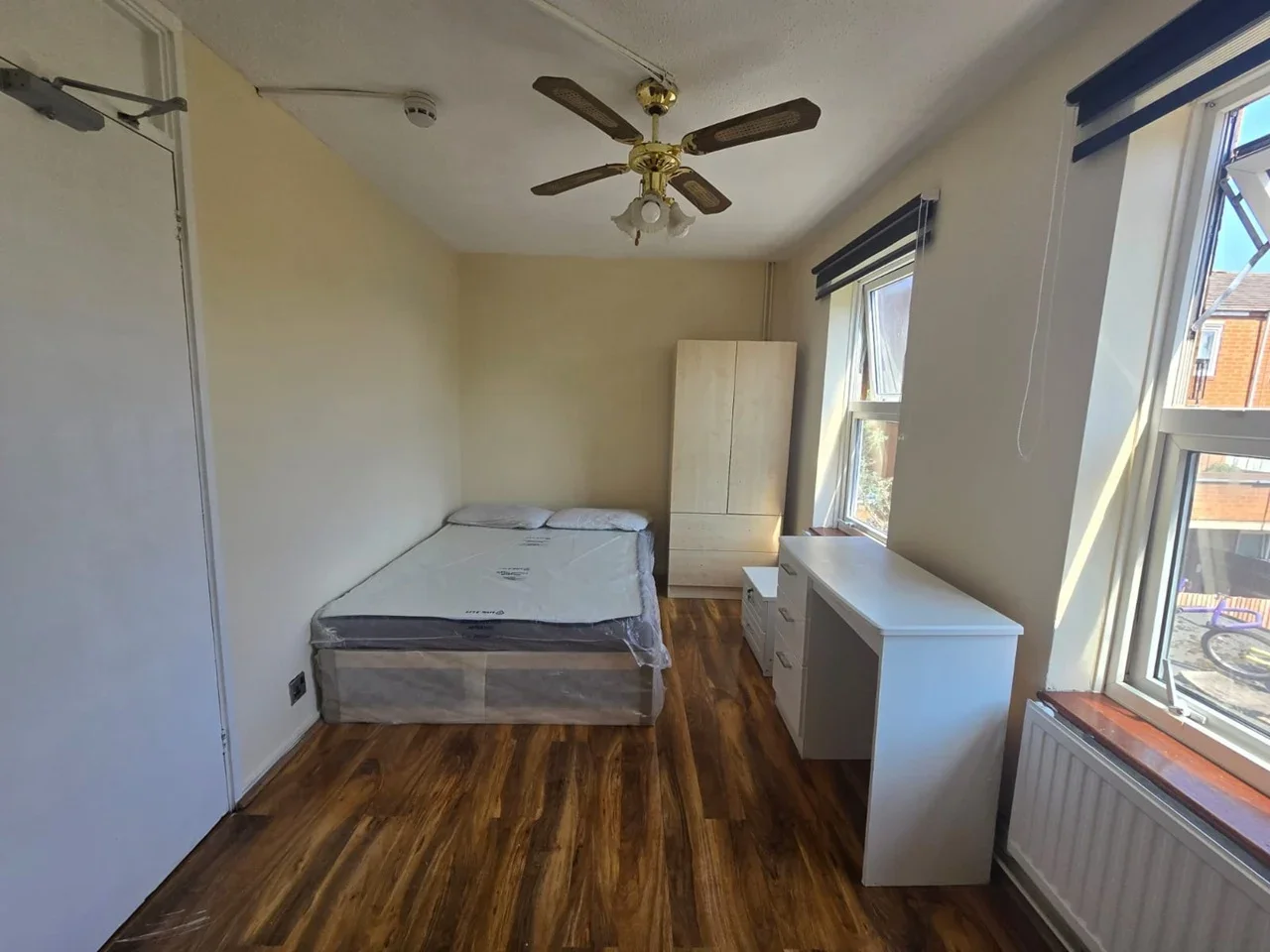 Room Mabley Street in Greater London