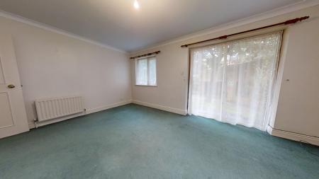 Flat Great Heathmead in Mid Sussex