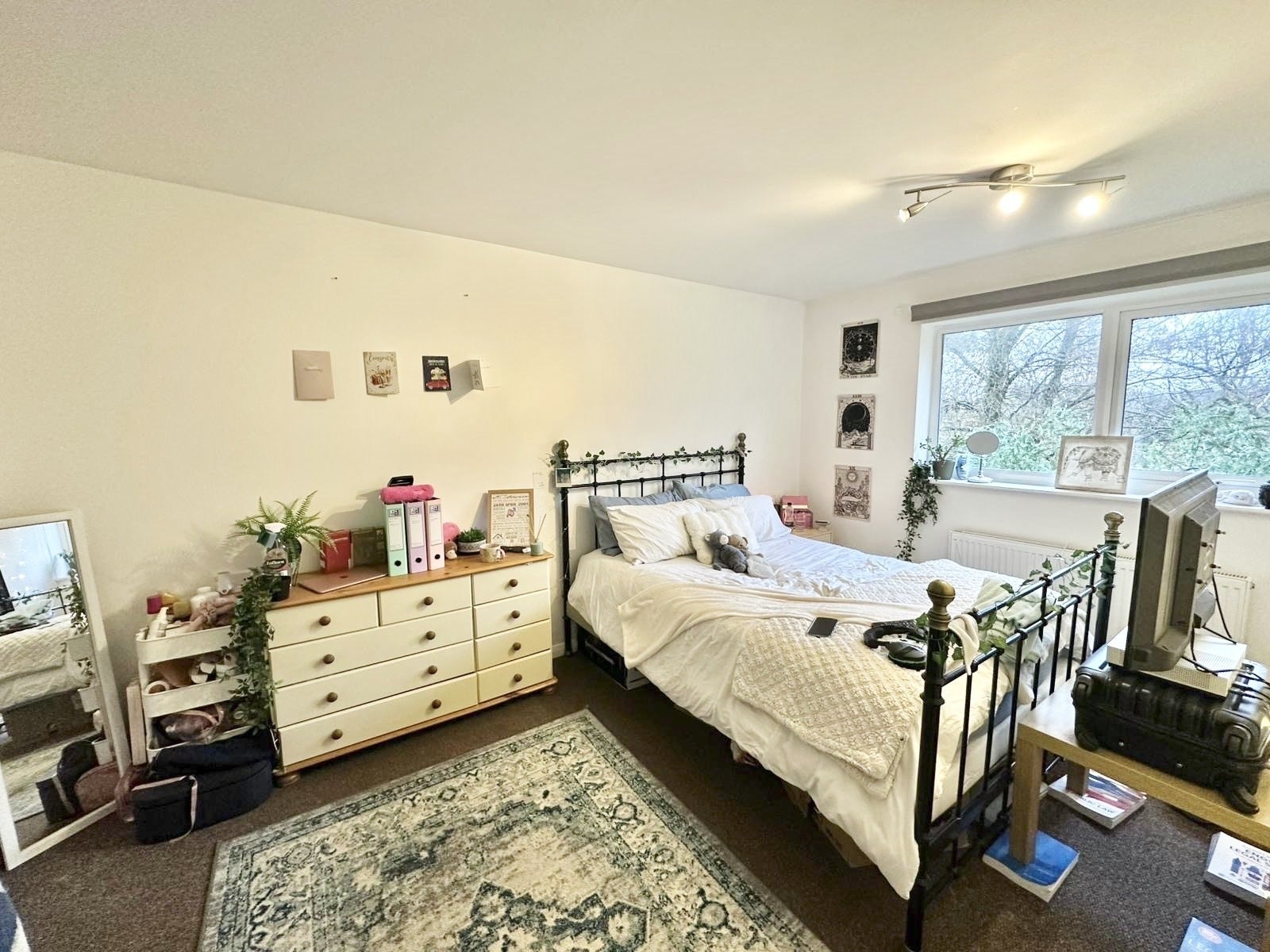 Flat Thurmond Crescent in Winchester