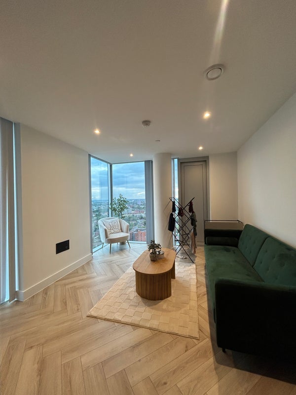 Room Caygill Street in Salford