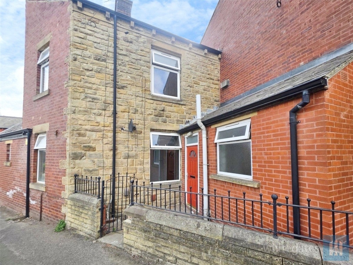 House Thornville Terrace in Kirklees