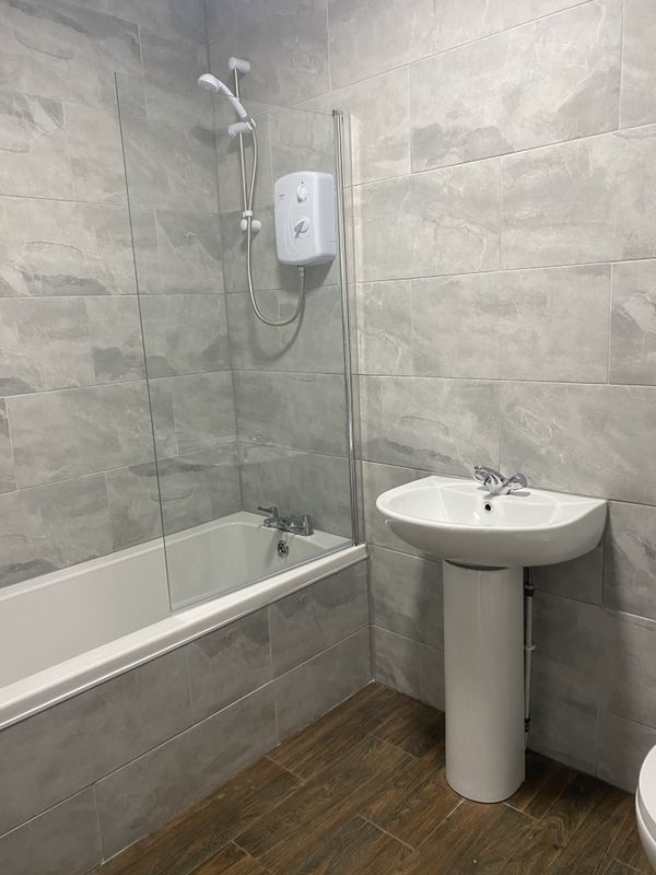 Room Old Lodge Lane in Greater London